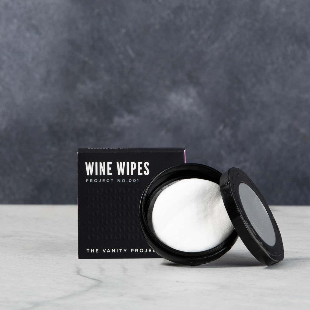 Wine wipes, clean your teeth and lips